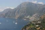 An der Amalfi-Kueste. Blick auf Positano.