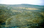 Landschaft in Oblast Irkutsk von der Transsibirischen Eisenbahn aus gesehen. Bild vom Dia. Aufnahme: Juni 1989.