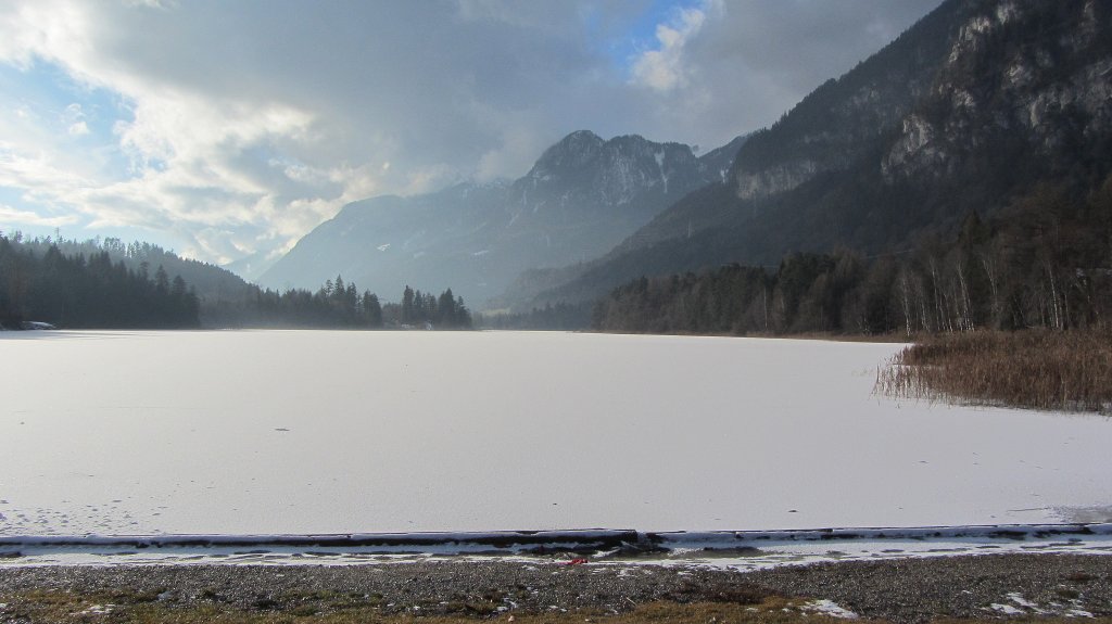 Der Reintalersee ist zugefroren.(2.1.2013)