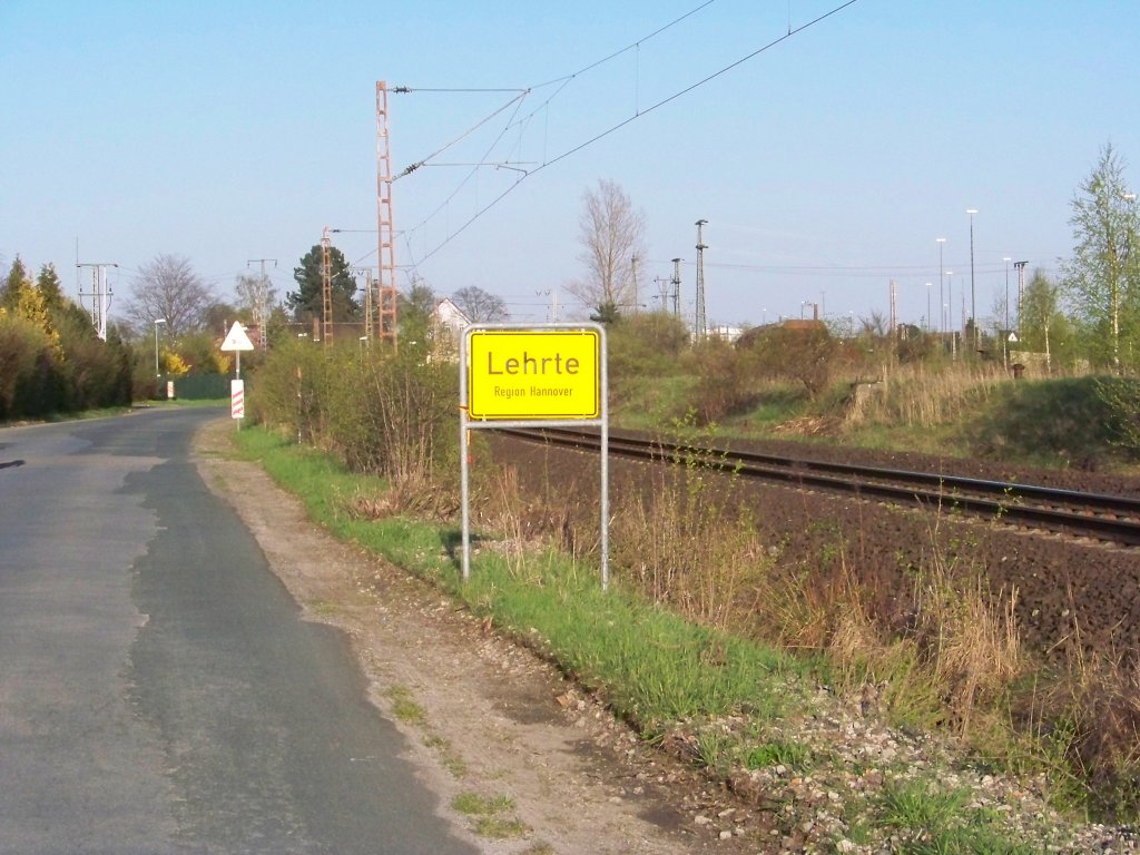 Eingangortschild von Lehrte/Hannover, am 17.04.2010.