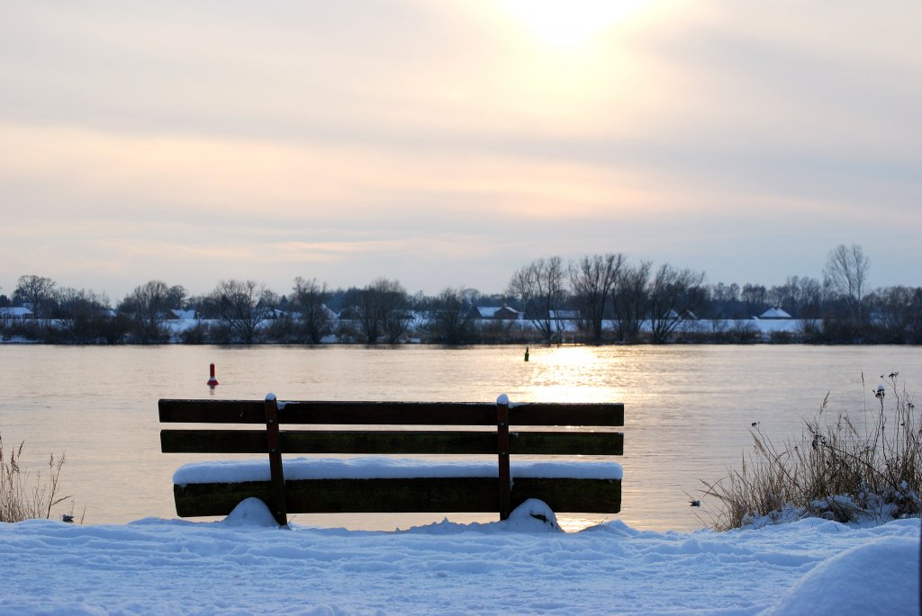 Neujahr an der Elbe.