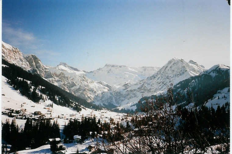 Adelboden mit Wildstrubel-Massiv im Winter