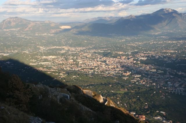 Blick auf Avellino.