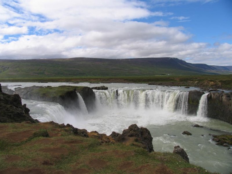 Godafoss am 8-7-2006.