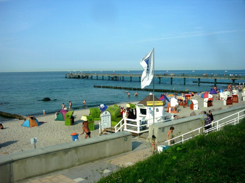 Ostseebad Khlungsborn. Badestrand und Anleger
2004