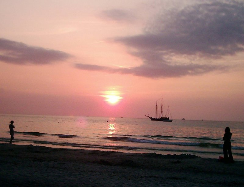 Sonnenuntergang am Strand von warnemnde