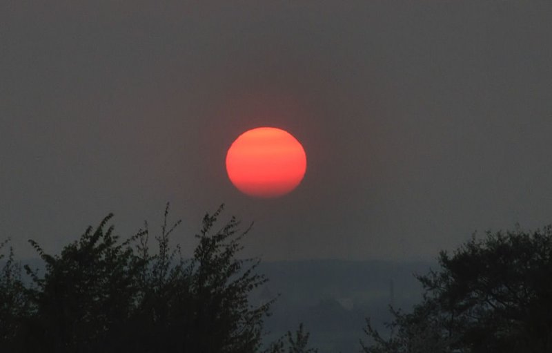 Sonnenuntergang  glutrot  - 21.04.2009