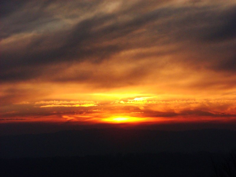 Sonnenuntergang ber dem Reusstal.