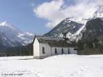 Weiß-blauer Himmel im Stillachtal: Kapelle St. Wendelin in Birgsau (Oberallgäu - Ostern 2004)