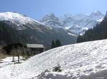 Der Allgäuer Hauptkamm mit Trettach, Mädelegabel und Hochfrottspitze von Einödsbach aus (Landkreis Oberallgäu - Ostern 2005)