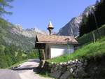 Gaisalp-Kapelle unterhalb von Rubihorn und Nebelhorn bzw. oberhalb von Reichenbach (Landkreis Oberallgäu - Juli 2006)