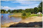 Otterstedter-See oder auch Pastorensee genannt. Landschaftlich sehr schön gelegen. In Strandnähe befindet sich das Restaurant  Haus am See , so wie zahlreiche Parkplätze.
Kreis Verden/Aller, im September 2024.