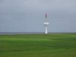 Deichvorland auf der Insel Neuwerk. Der Turm ist ein Radarturm.  28.07.2007