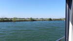 Das Ufer der Saône auf dem Weg nach Chalon-sur-Saone, im Département Saône-et-Loire in der Region Bourgogne-Franche-Comté am 13.10.23.