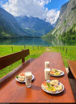 Brotzeit mit Aussicht: auf der Fischunkelalm am Obersee (Berchtesgadener Land).

🕓 26.5.2024 | 15:27 Uhr