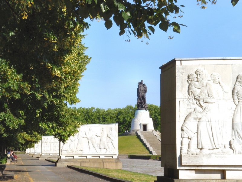 Treptower Park
JULI 2008